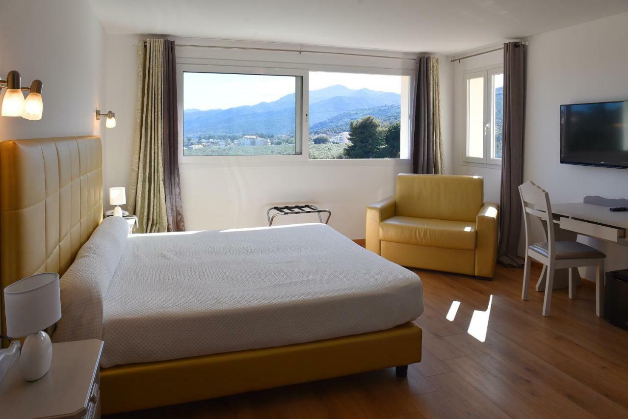 Castellu Rossu Hotell Lucciana  Exteriör bild